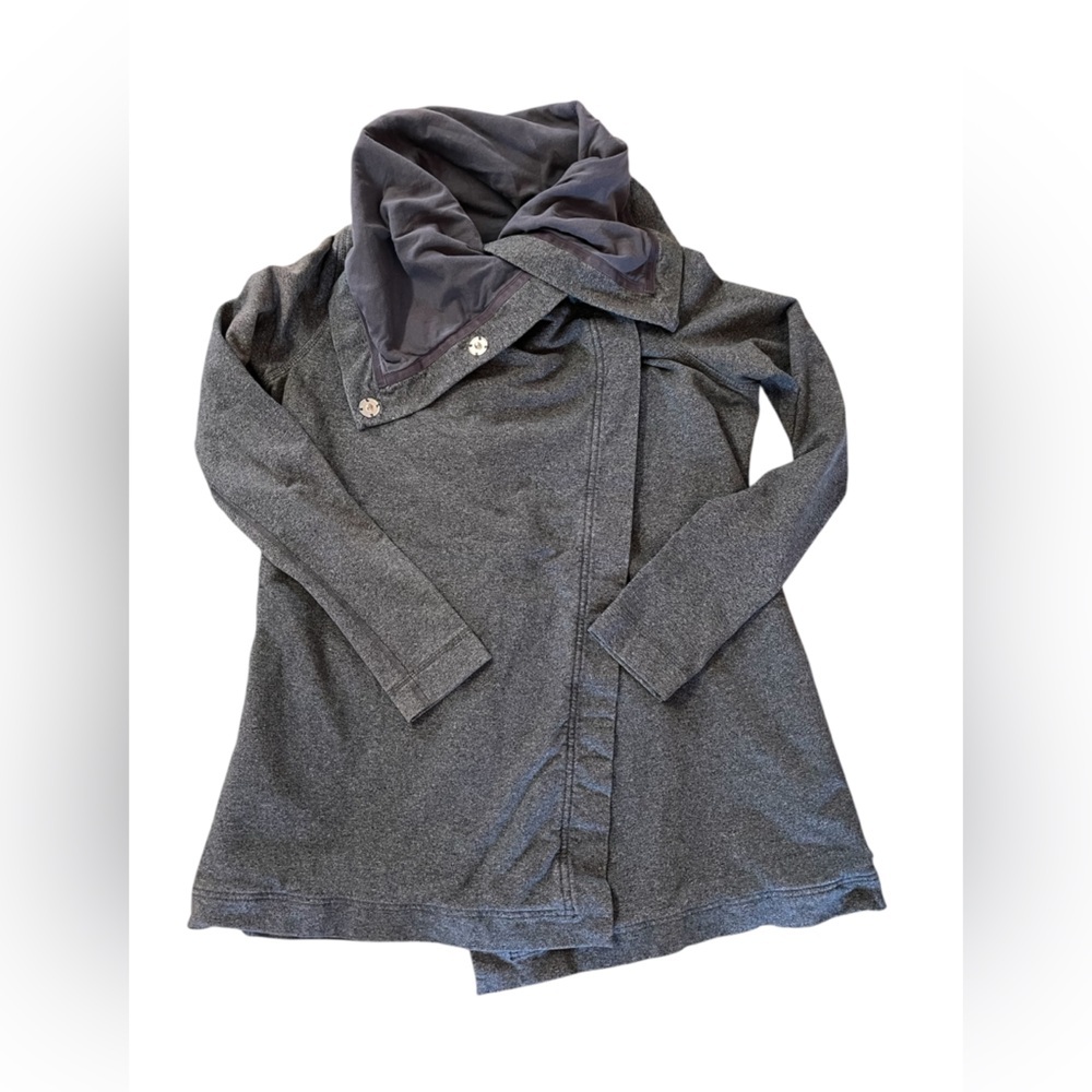 Lululemon Athletica Charcoal jacket. Unique collar. Size 6 heather black. Casual